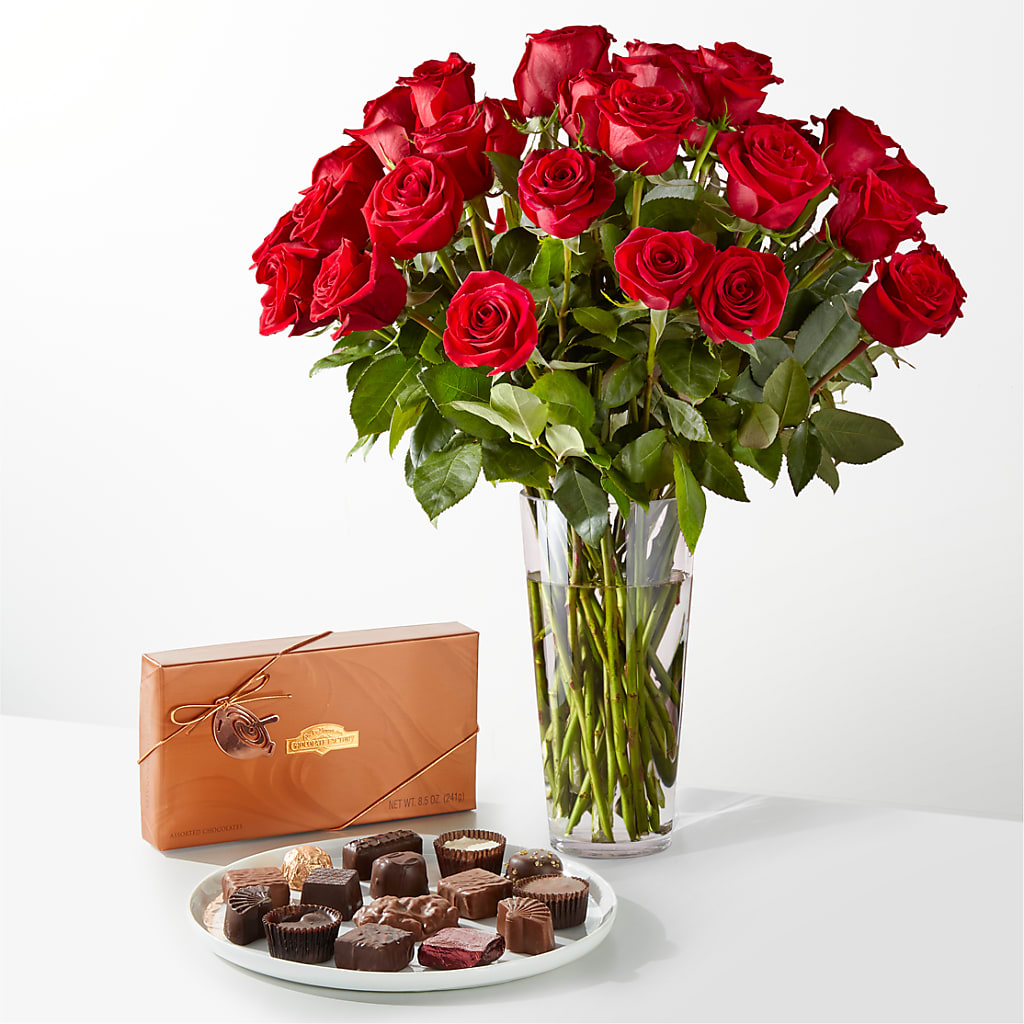 Romantic Long Stem Red Rose Bouquet Bundles – MARMET FLOWERS & MORE, Marmet WV