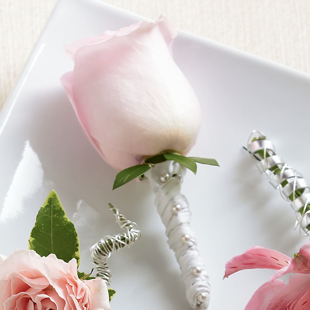 Pink Rose Boutonniere – MARMET FLOWERS & MORE, Marmet WV