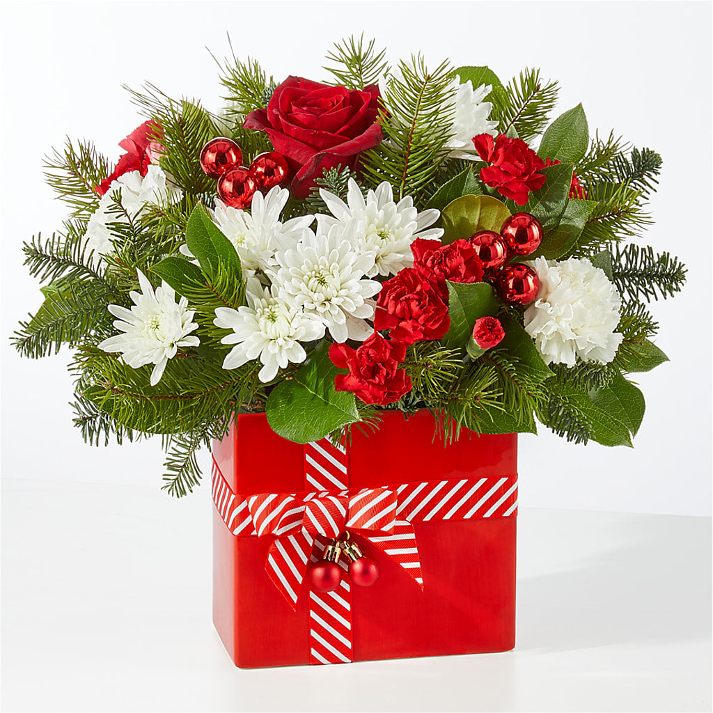 Presents Under the Tree Bouquet – MARMET FLOWERS & MORE, Marmet WV