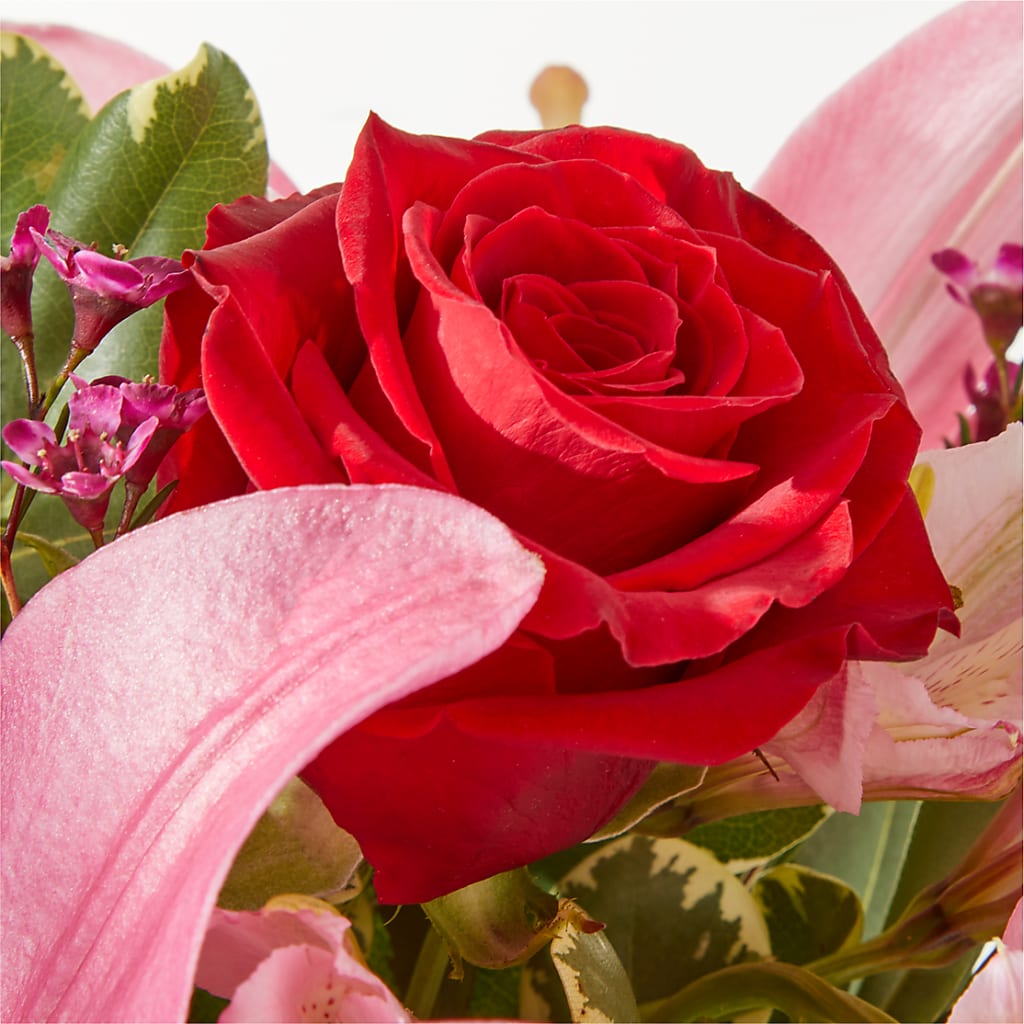 Lucky in Love Bouquet – MARMET FLOWERS & MORE, Marmet WV